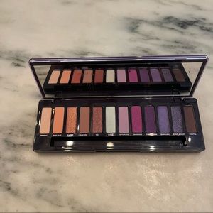 Like New Urban Decay Ultraviolet Palette
